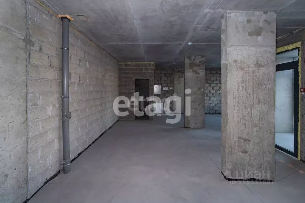 Помещение свободного назначения в Тюменская область, Тюмень ул. ... - Фото 1