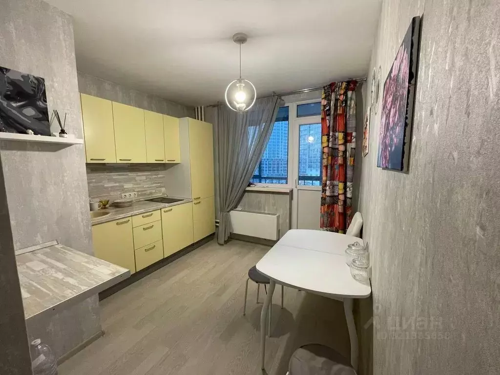 2-к кв. Свердловская область, Екатеринбург ул. Рощинская, 21к1 (60.1 ... - Фото 0