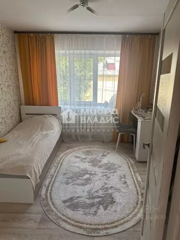 4-к кв. Омская область, Омск Мельничная ул., 122 (70.0 м) - Фото 1