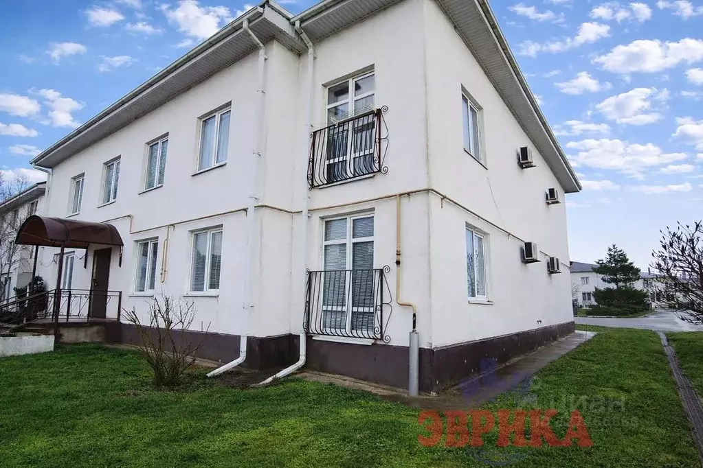 3-к кв. Краснодарский край, Крымск Озерки мкр, ул. Дивизионная (86.0 ... - Фото 1