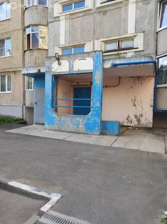3-комнатная квартира: Кольчугино, улица Максимова, 1 (65.3 м) - Фото 1