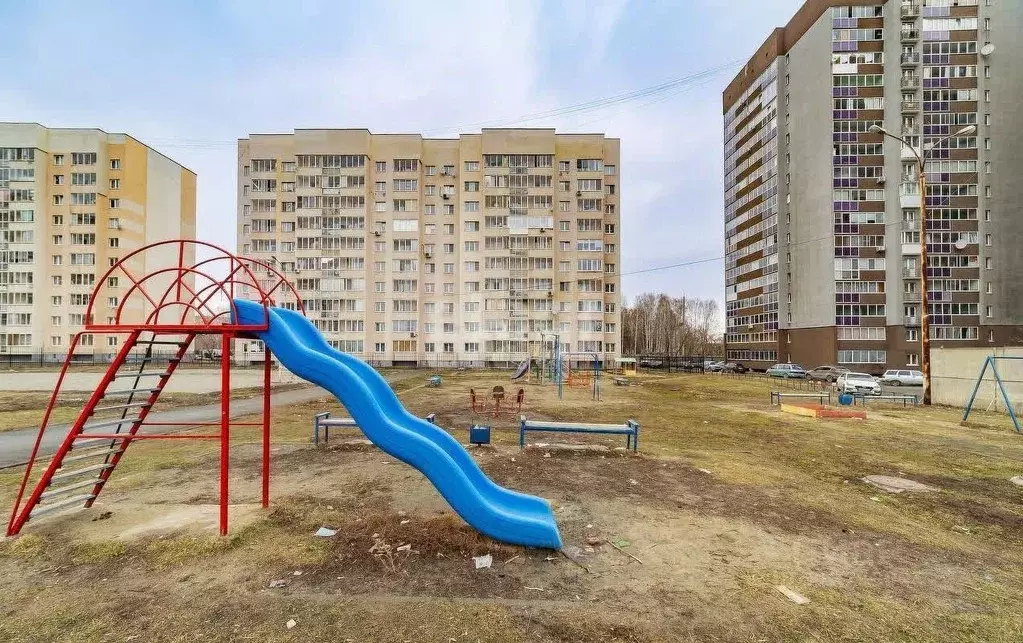 2-к кв. Свердловская область, Екатеринбург ул. Крупносортщиков, 10 ... - Фото 0