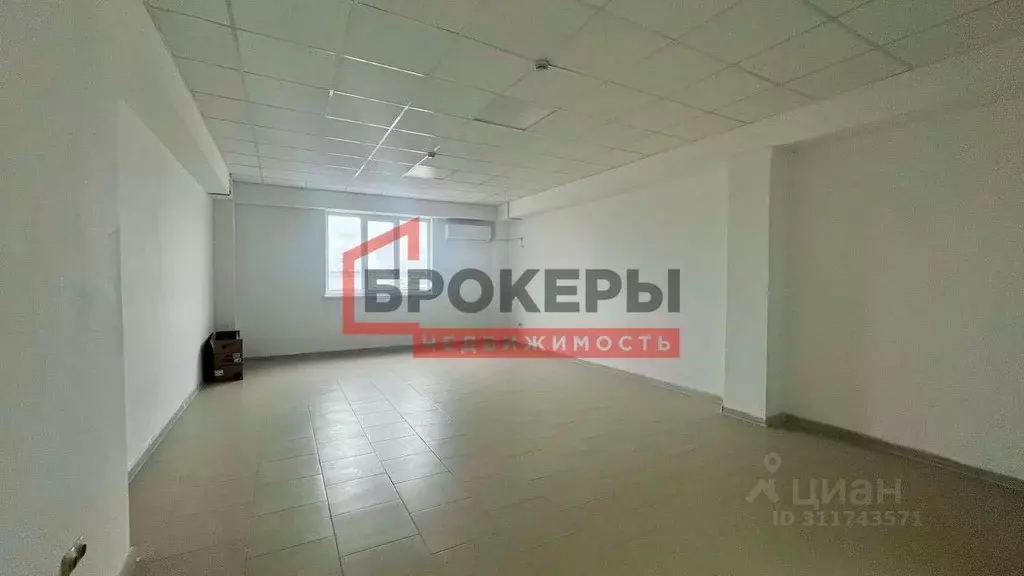 Помещение свободного назначения в Севастополь ш. Фиолентовское, 3А/1 ... - Фото 0