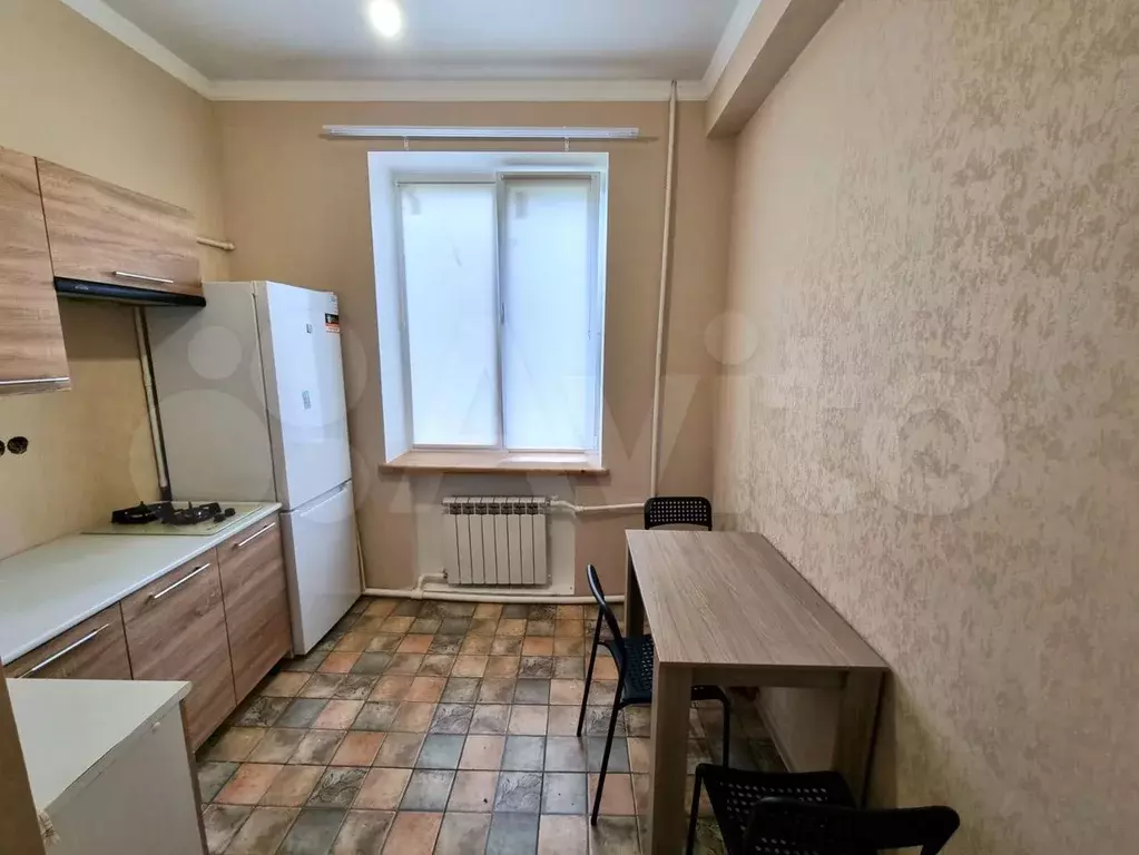 3-к. квартира, 60 м, 1/3 эт. - Фото 1