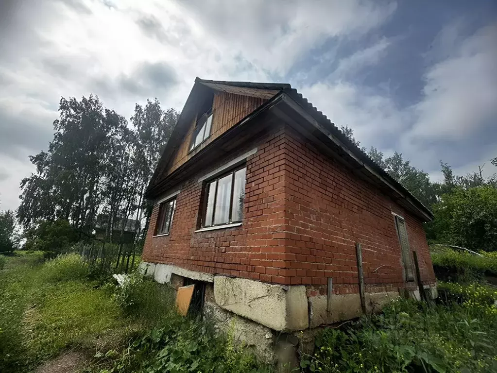 Дом в Свердловская область, Красноуфимск ул. Осипенко, 37 (86 м) - Фото 1