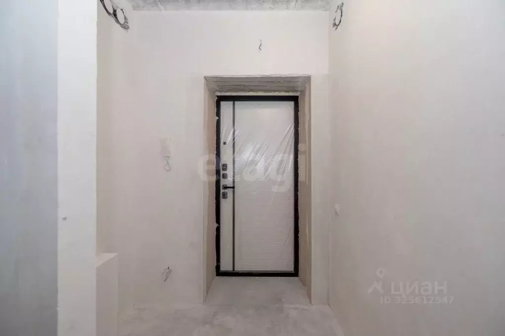 2-к кв. Тюменская область, Тюмень ул. Революции, 228к6 (60.1 м) - Фото 0