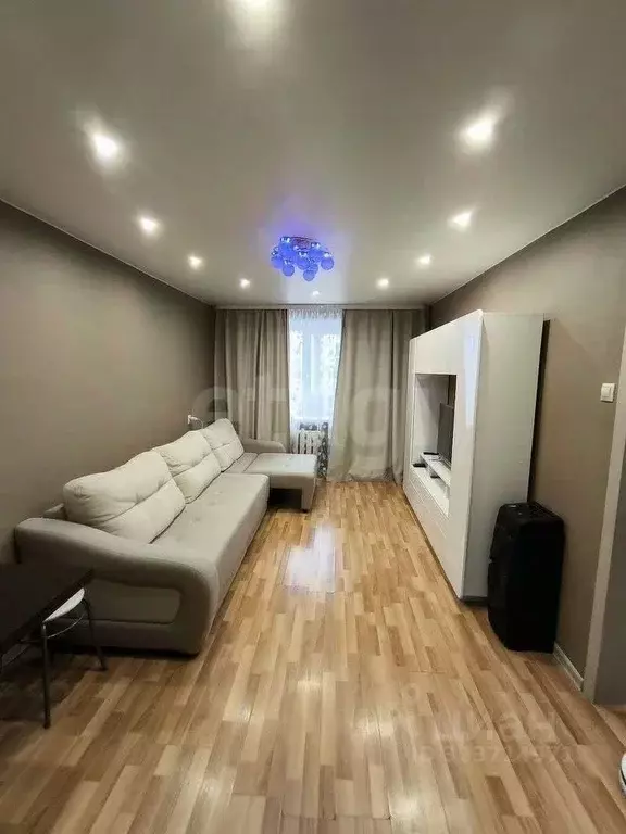 2-к кв. Тюменская область, Тюмень Холодильная ул., 57А (45.0 м) - Фото 1