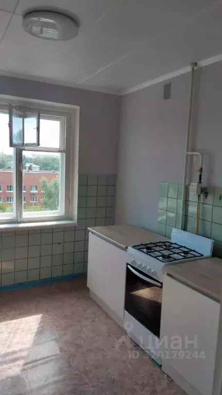 3-к кв. Омская область, Омск Заозерная ул., 9А (49.6 м) - Фото 1