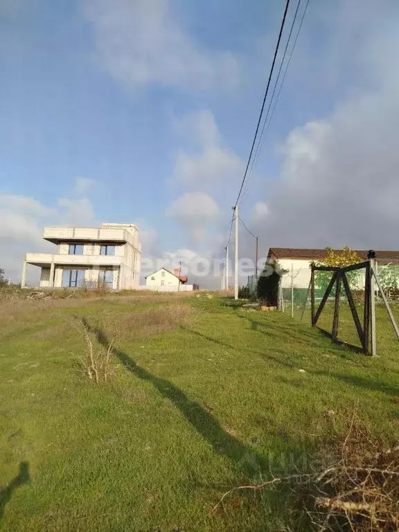 Участок в Севастополь ул. 2-я Линия (10.01 сот.) - Фото 1