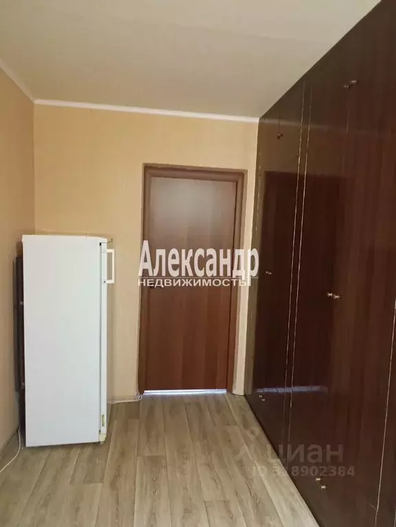 3-к кв. Санкт-Петербург, Санкт-Петербург, Петергоф дор. Бобыльская, 57 ... - Фото 1