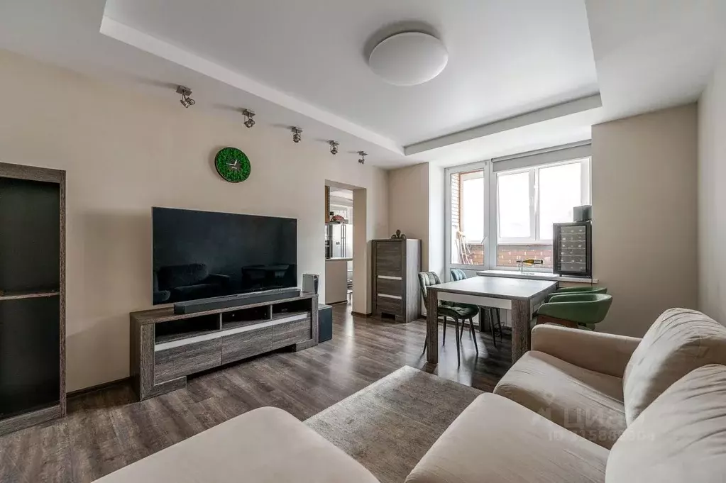 3-к кв. Санкт-Петербург ул. Ворошилова, 27к1 (91.9 м) - Фото 1