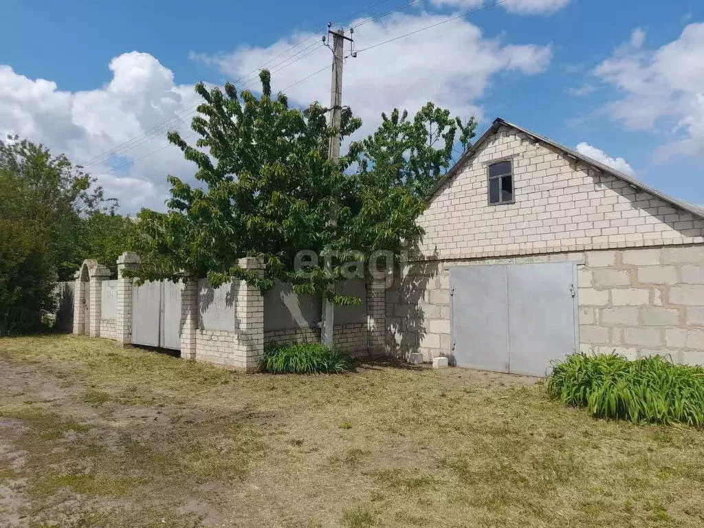 Дом в Белгородская область, Короча Корочанская ул., 32 (122 м) - Фото 1