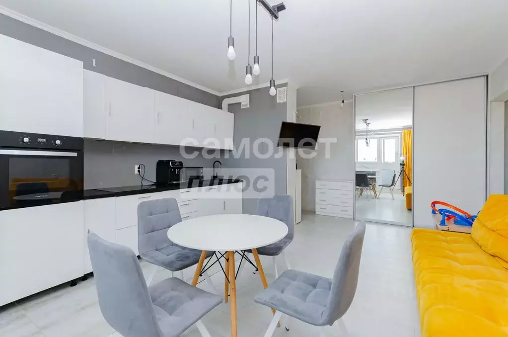 2-к кв. Челябинская область, Челябинск ул. Александра Шмакова, 39 ... - Фото 0