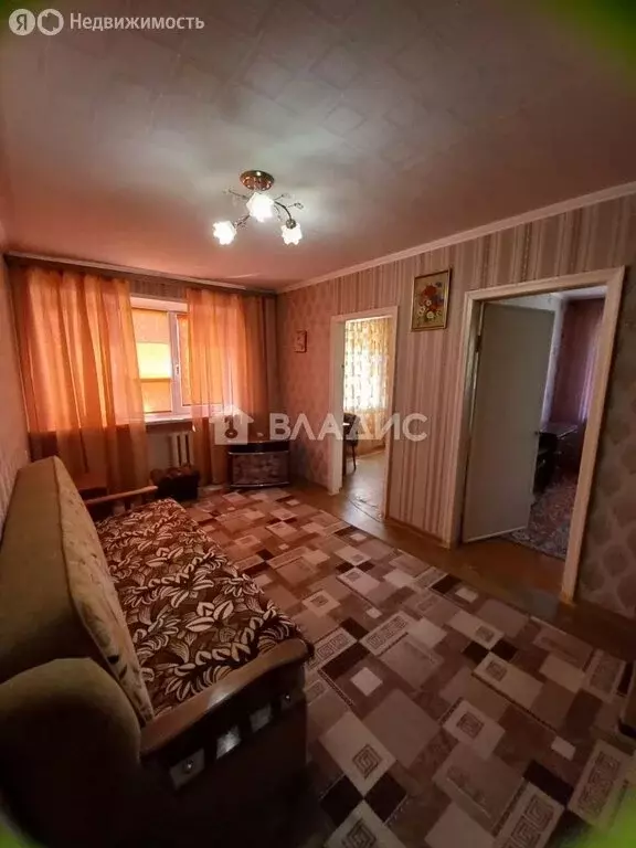 4-комнатная квартира: Строитель, улица Кривошеина, 6 (60 м) - Фото 1
