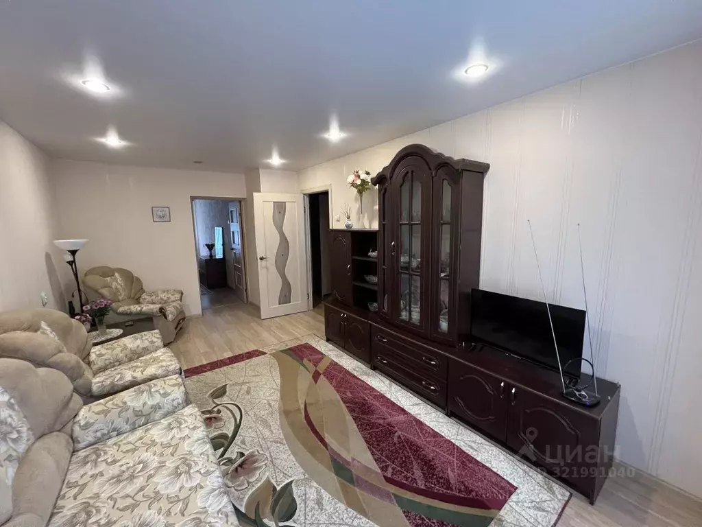 2-к кв. Псковская область, Великие Луки Стадионная ул., 8 (44.0 м) - Фото 1