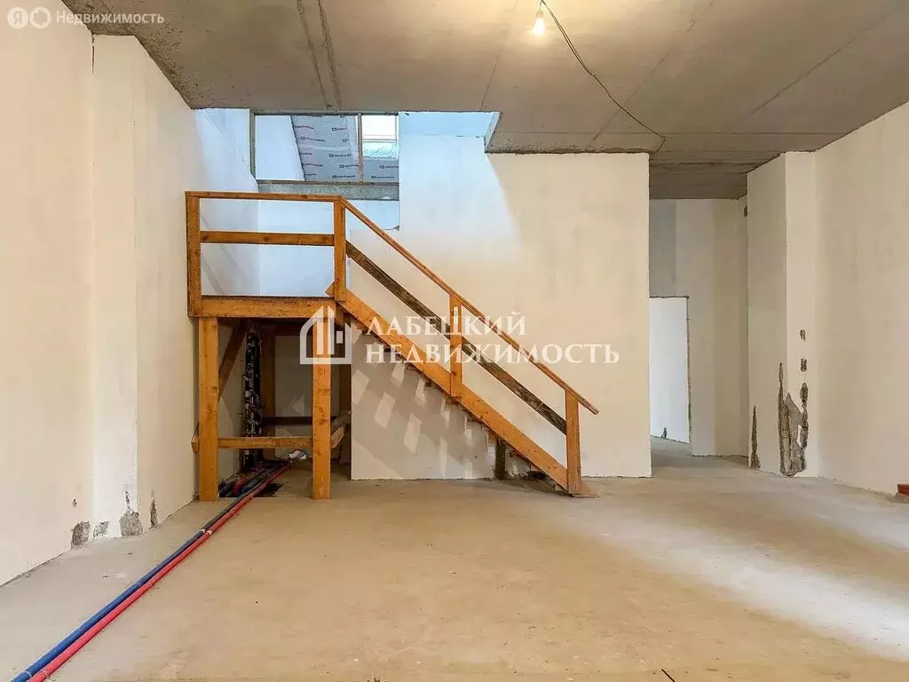 3-комнатная квартира: Петергоф, Конно-Гренадерская улица, 13 (177 м) - Фото 2