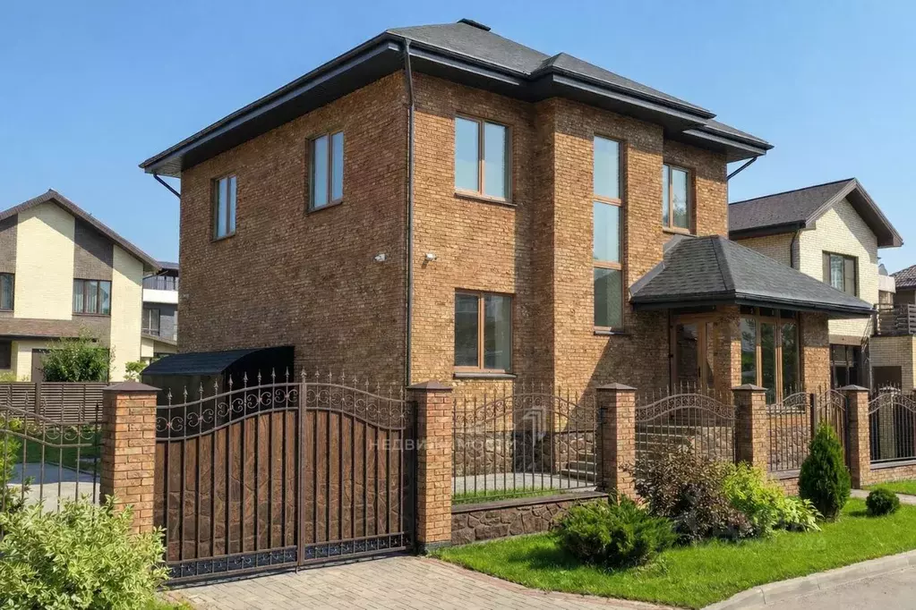 Дом в Татарстан, Казань ул. Корабельная, 75 (261 м) - Фото 1