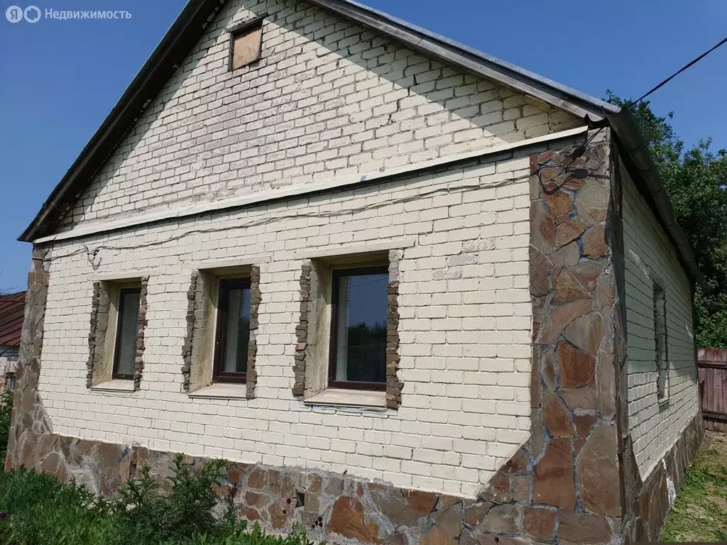 Дом в село Малый Хомутец, улица Ленина, 149 (60 м) - Фото 1