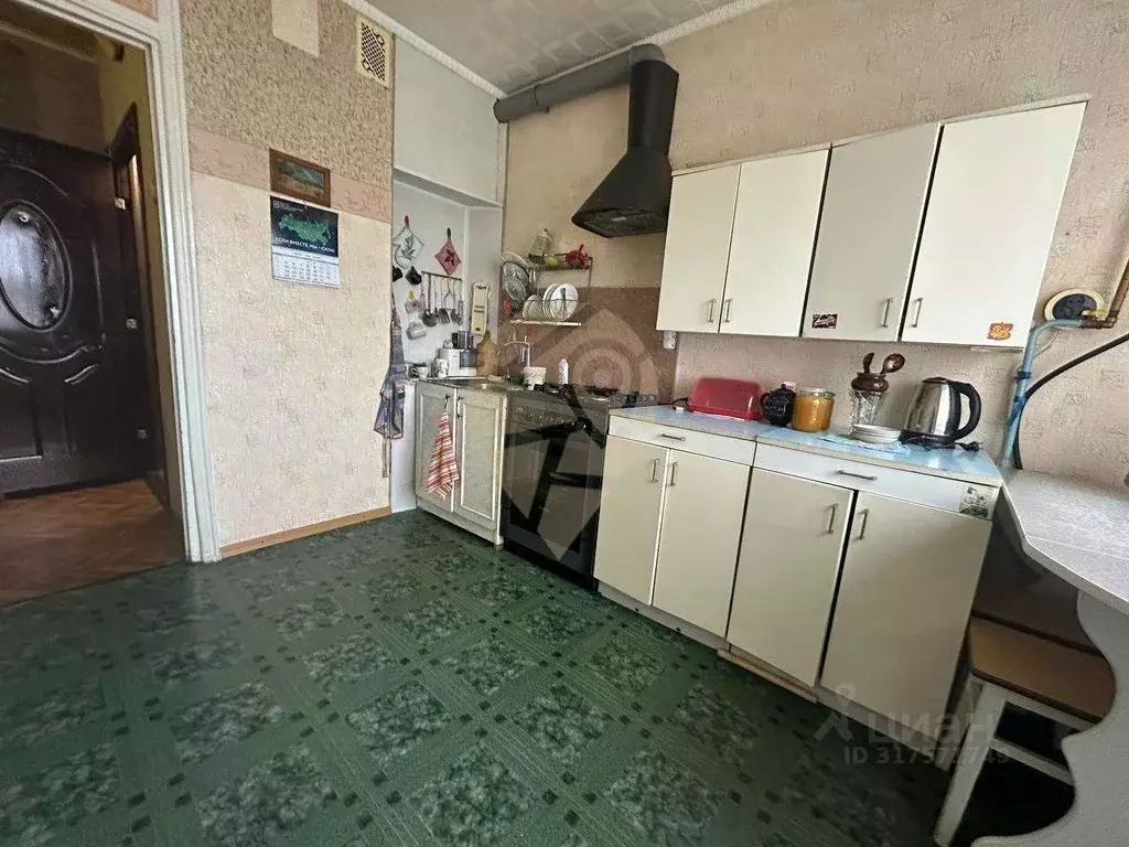 3-к кв. Белгородская область, Старый Оскол Рудничный мкр, 11 (61.0 м) - Фото 1