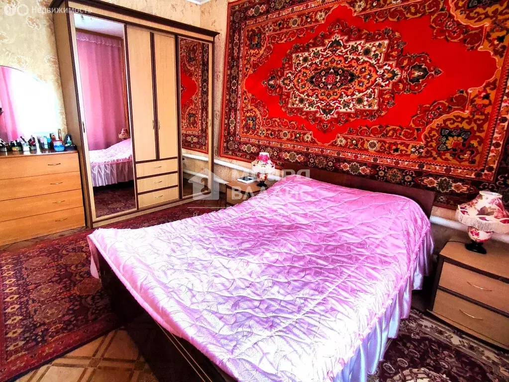 Дом в Омская область, рабочий посёлок Шербакуль, улица Свердлова, 35 ... - Фото 0