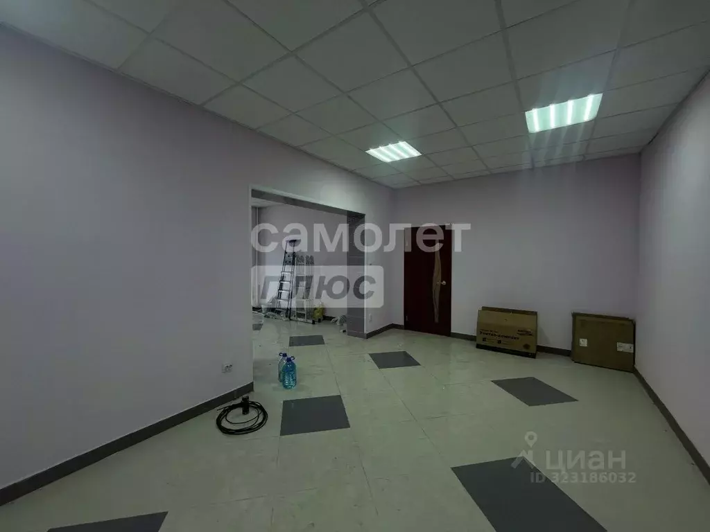 Торговая площадь в Свердловская область, Артемовский муниципальный ... - Фото 2