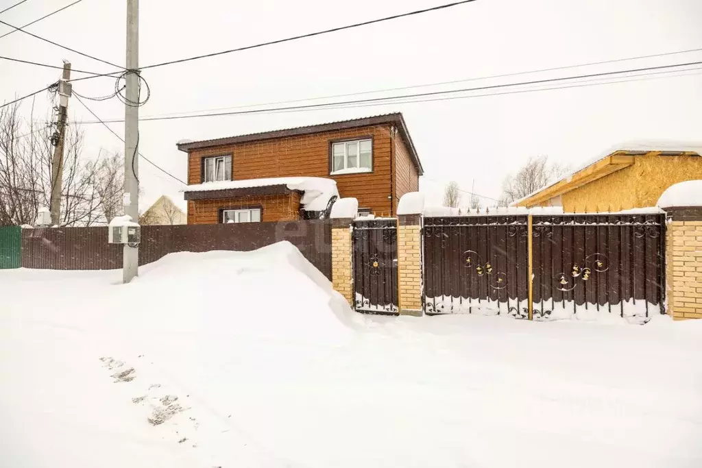 Дом в Ханты-Мансийский АО, Сургут Дорожник СОТ, ул. Шестая (165 м) - Фото 1