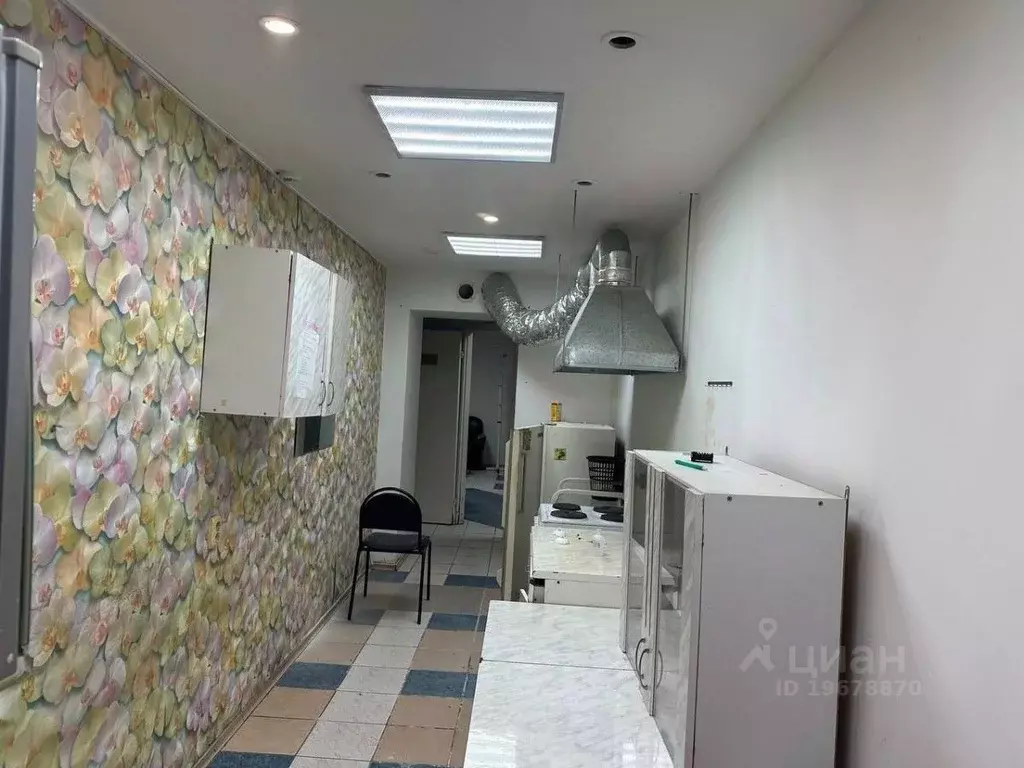 Помещение свободного назначения в Татарстан, Набережные Челны бул. ... - Фото 2