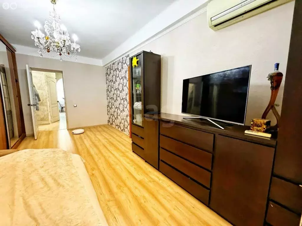 3-комнатная квартира: Севастополь, улица Маршала Геловани, 26 (61.5 м) - Фото 1