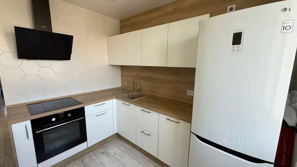 2-к кв. Челябинская область, Челябинск ул. Академика Сахарова, 22 ... - Фото 1