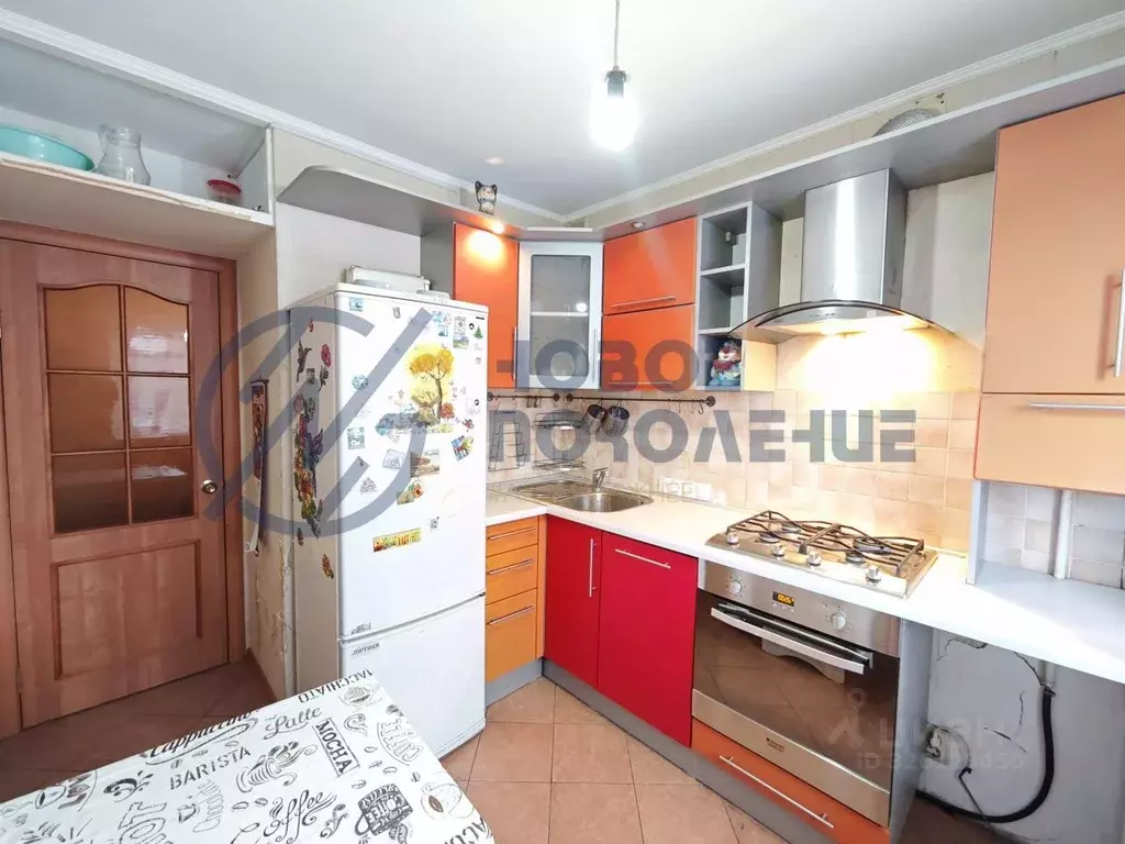 3-к кв. Омская область, Омск ул. 75-й Гвардейской Бригады, 16 (58.5 м) - Фото 1