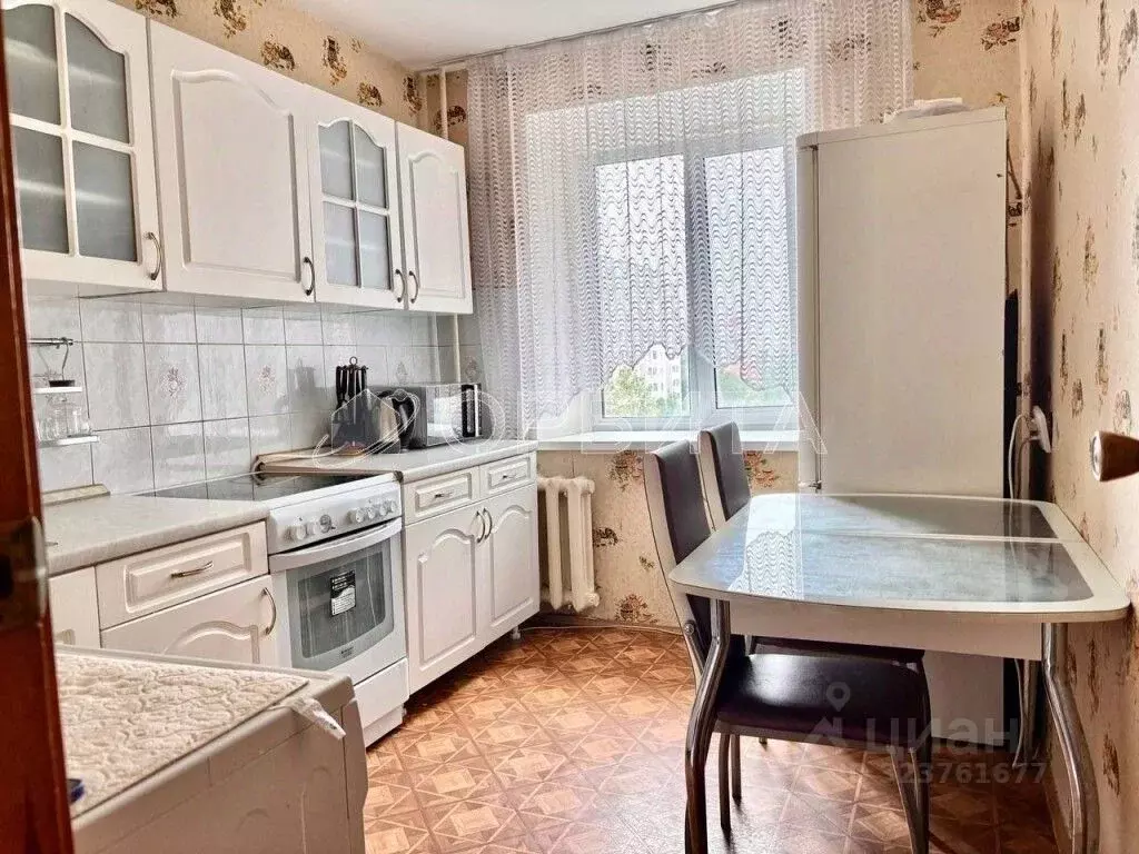 4-к кв. Тюменская область, Тюмень Сосьвинская ул., 47 (72.4 м) - Фото 2