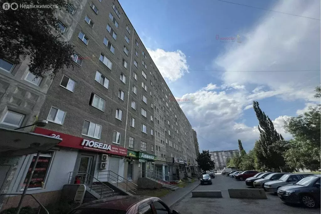 3-комнатная квартира: Екатеринбург, улица Сыромолотова, 24 (58.5 м) - Фото 1