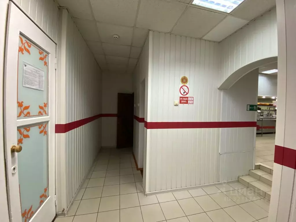 Помещение свободного назначения в Коми, Сыктывкар ул. Бабушкина, 38 ... - Фото 2