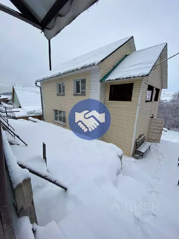 Дом в Алтай, Горно-Алтайск Онгудайская ул. (150 м) - Фото 0