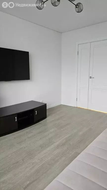 3-комнатная квартира: Екатеринбург, улица Викулова, 63к5 (78.3 м) - Фото 2