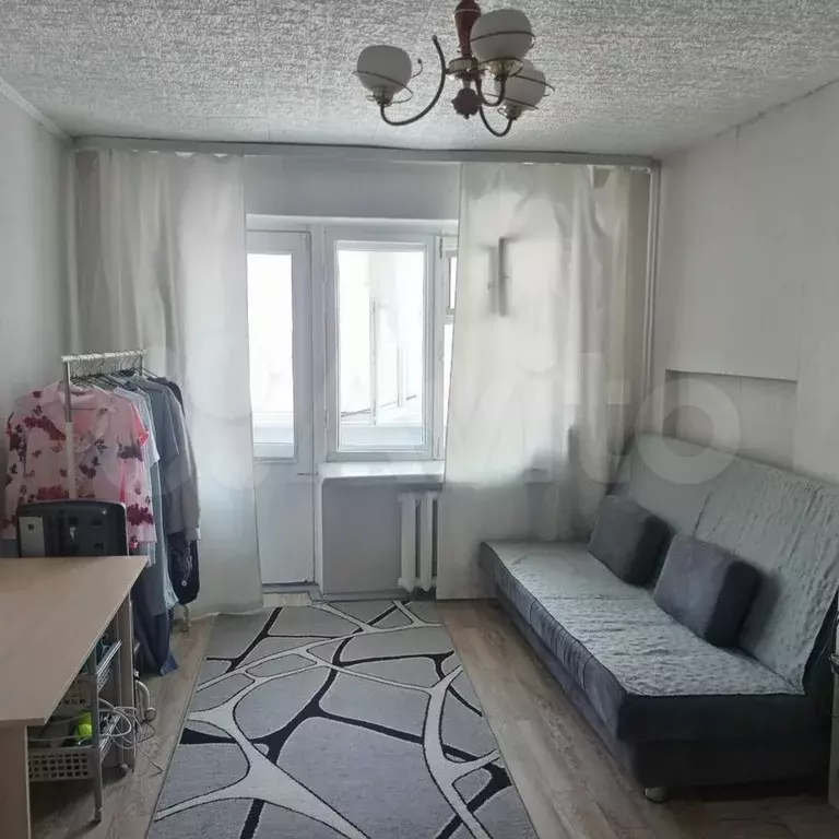 Комната 18 м в 4-к., 2/3 эт. - Фото 0