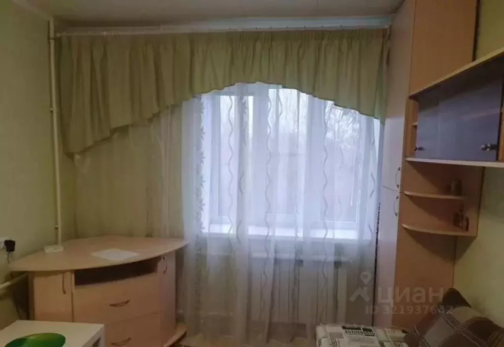 Комната Орловская область, Орел ул. 5 Августа, 66 (12.0 м) - Фото 1