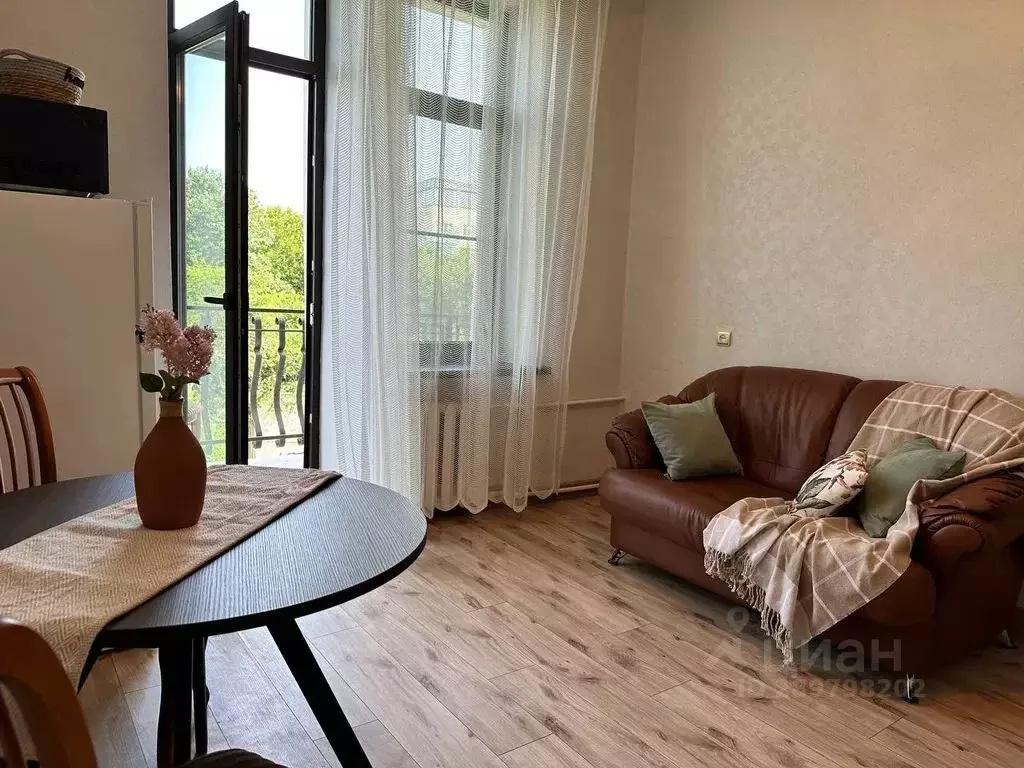 1-к кв. Дагестан, Махачкала Набережная ул., 43 (52.0 м) - Фото 1
