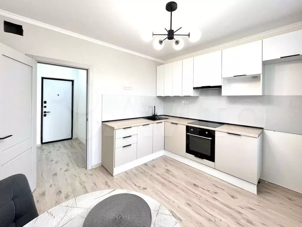 1-к. квартира, 42 м, 5/9 эт. - Фото 0