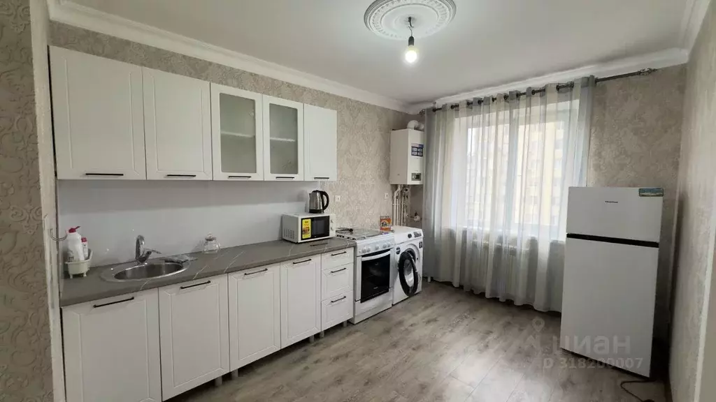 3-к кв. Дагестан, Каспийск ул. Каспийская, 4 (105.0 м) - Фото 1