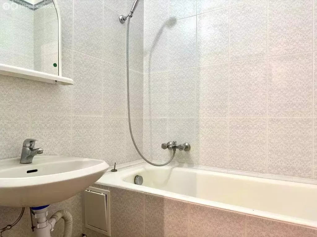 2-комнатная квартира: Волгоград, улица Хользунова, 36/1 (59.2 м) - Фото 0