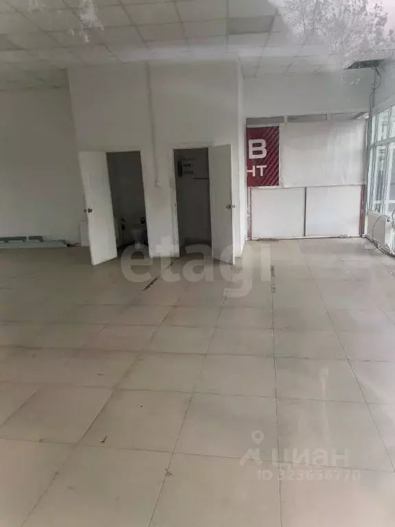 Торговая площадь в Ростовская область, Новочеркасск Баклановский ... - Фото 1