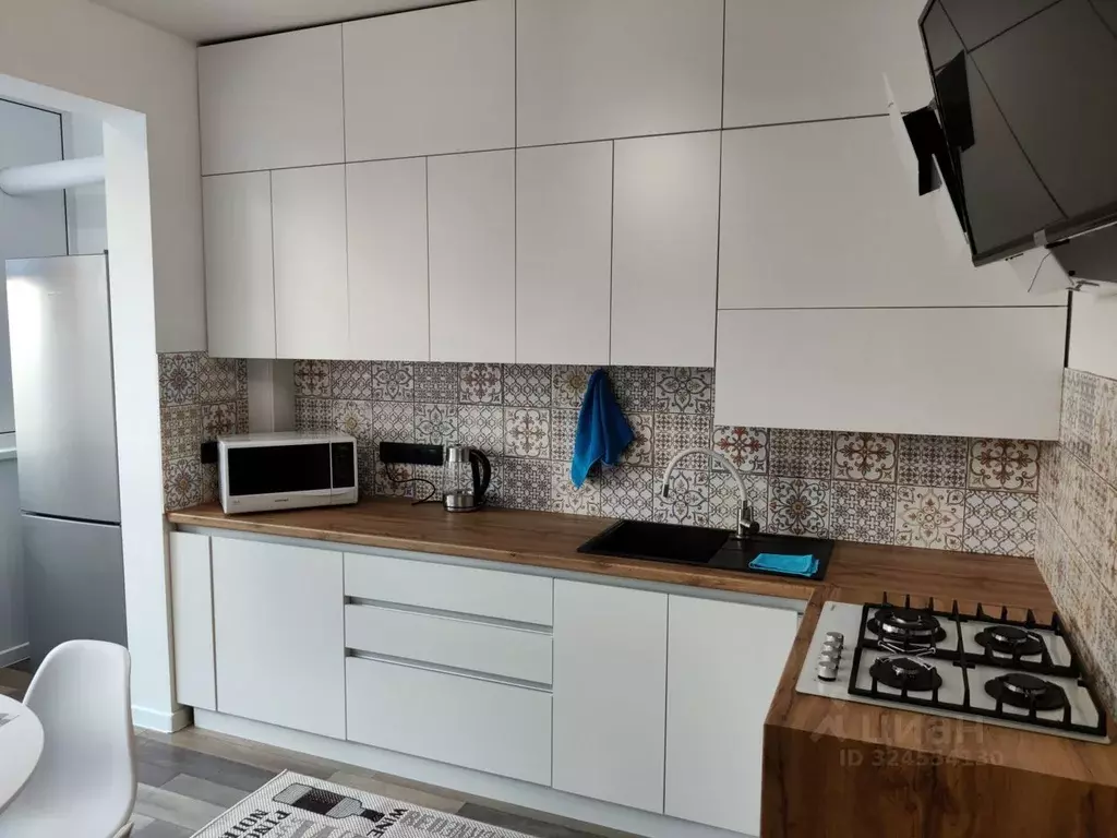 2-к кв. Крым, Симферополь ул. Балаклавская, 73Д (54.0 м) - Фото 1