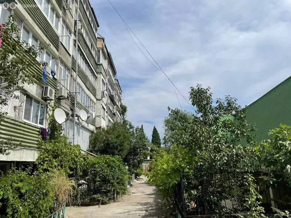 3-комнатная квартира: Ялта, улица Чернова, 24 (95 м) - Фото 1