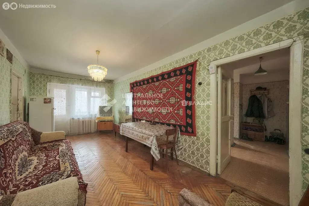 3-комнатная квартира: Рыбное, Почтовая улица, 17 (52.6 м) - Фото 1