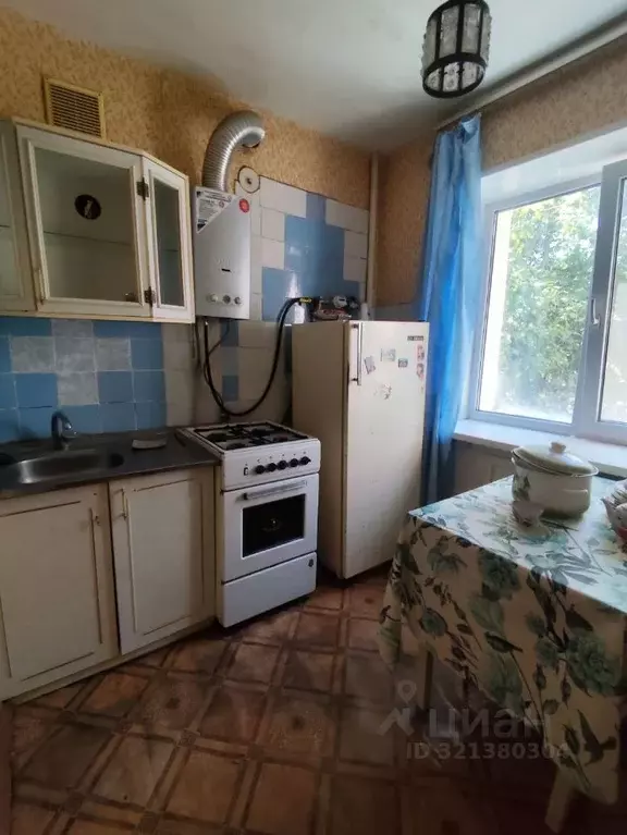 3-к кв. Белгородская область, Белгород ул. Николая Чумичова, 24 (42.0 ... - Фото 0