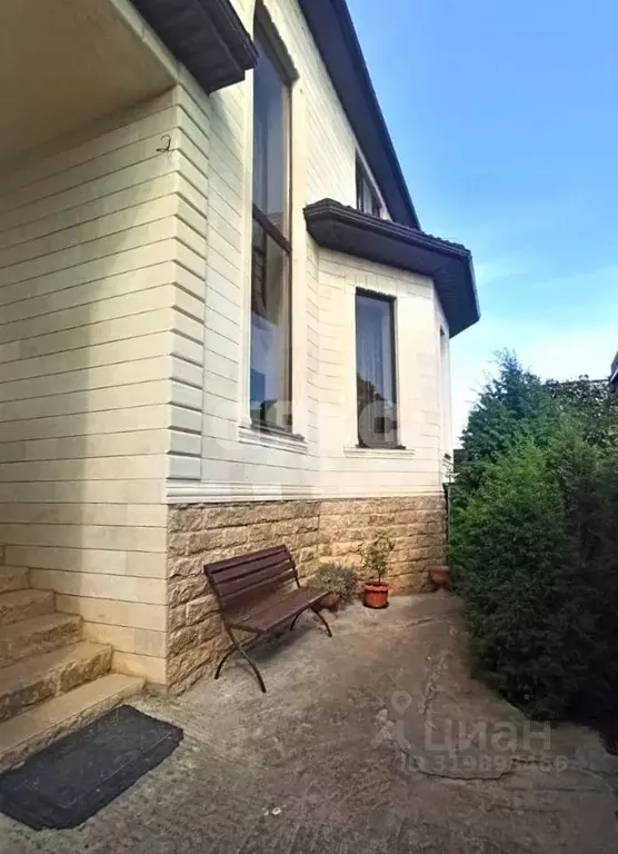 Дом в Краснодарский край, Темрюк Советская ул. (137 м) - Фото 0