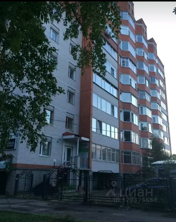 3-к кв. Коми, Сыктывкар ул. Чернова, 8/1 (103.9 м) - Фото 0