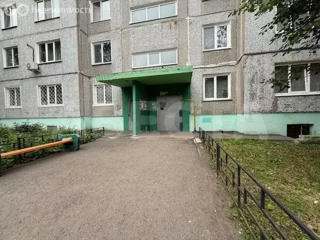 2-комнатная квартира: Омск, Взлётная улица, 1А (53 м) - Фото 1