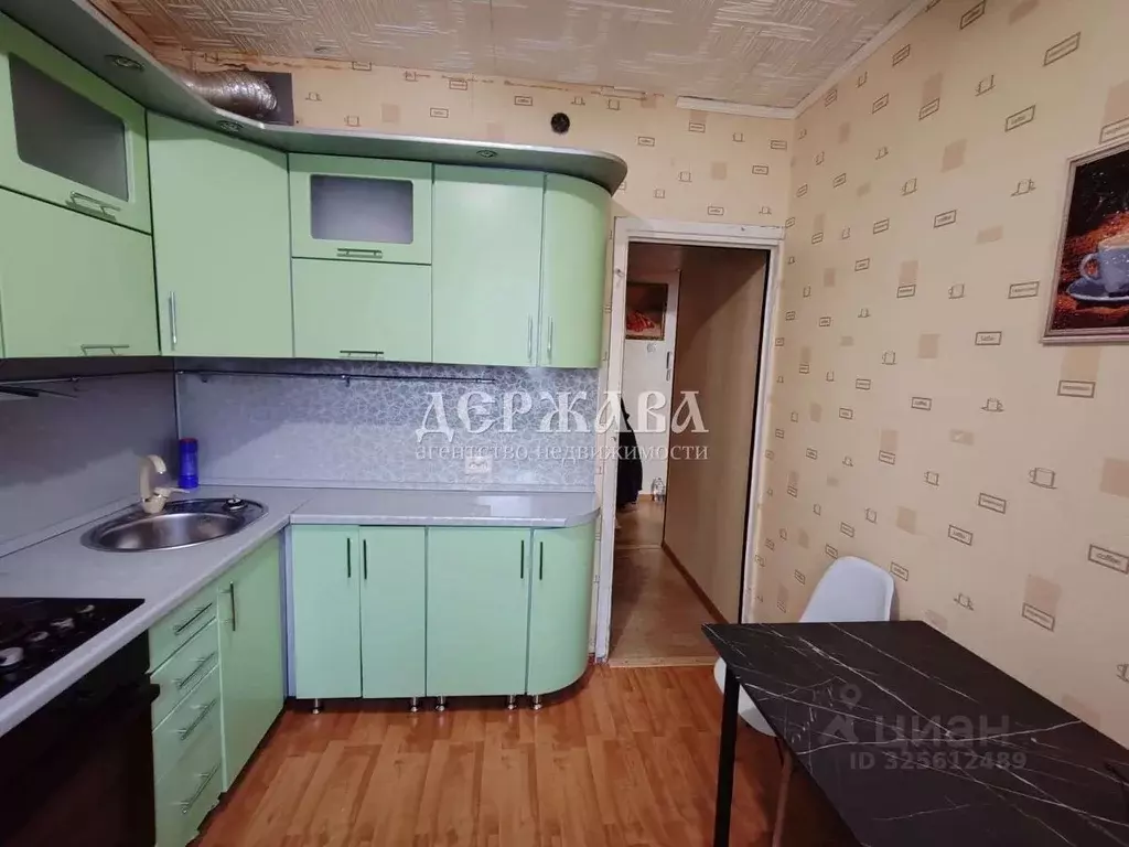 1-к кв. Белгородская область, Старый Оскол Южный мкр, 10 (36.0 м) - Фото 2